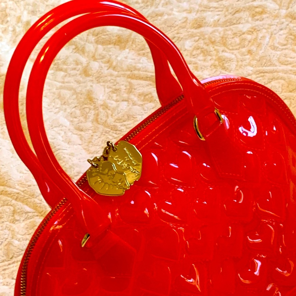 The Ultimate beach bag. This heavy plastic bag is perfect for poolside!